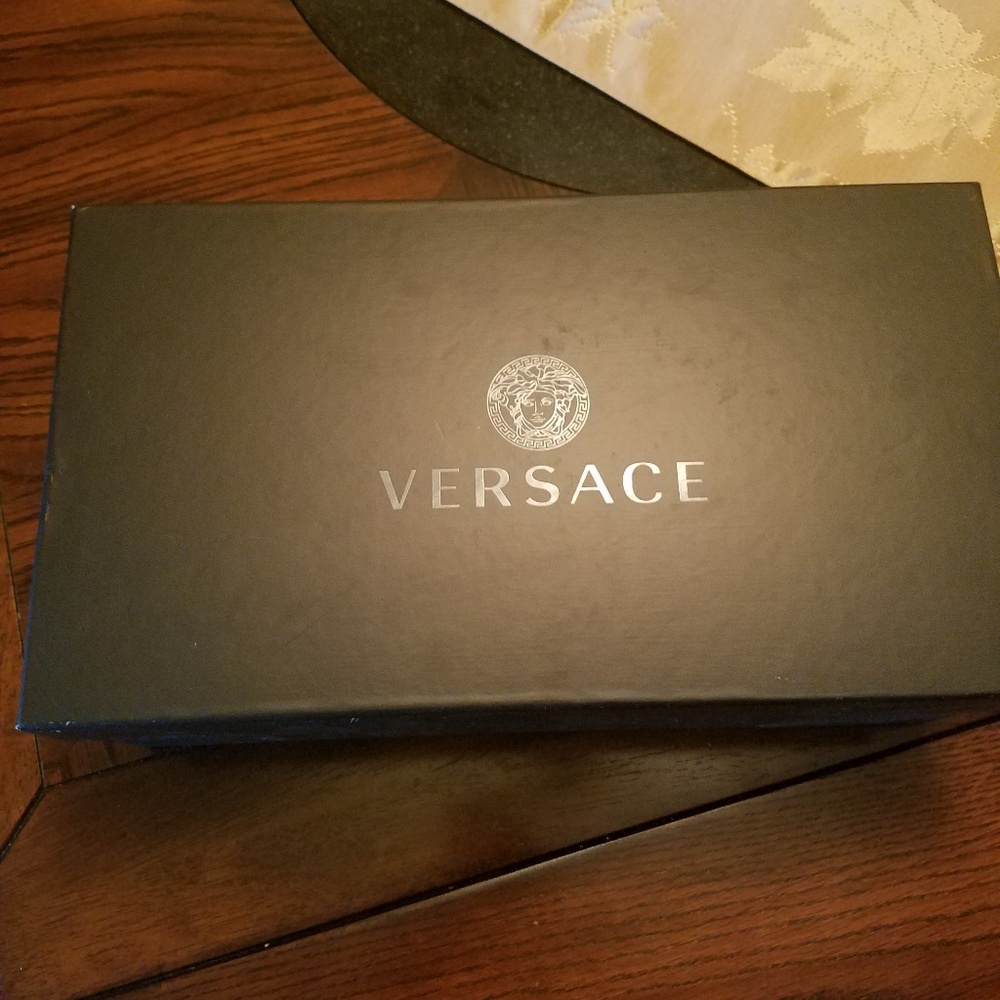 Versace men low sneakers